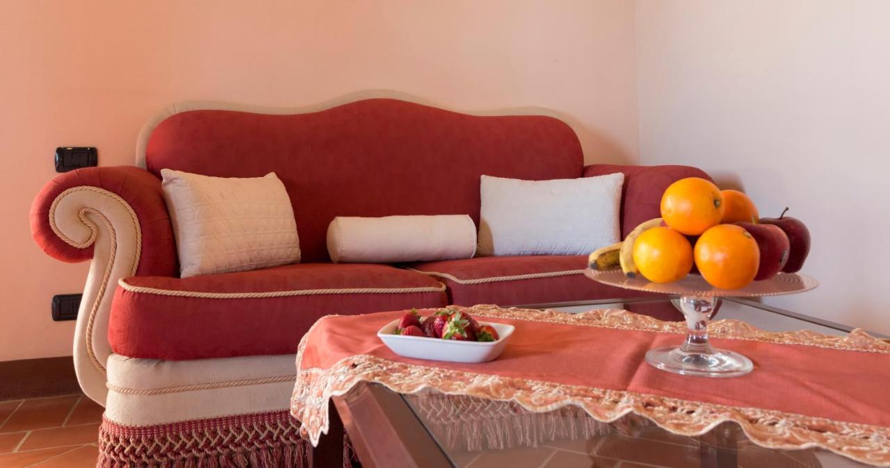 קאסיבילה Hotel Lady Lusya מראה חיצוני תמונה