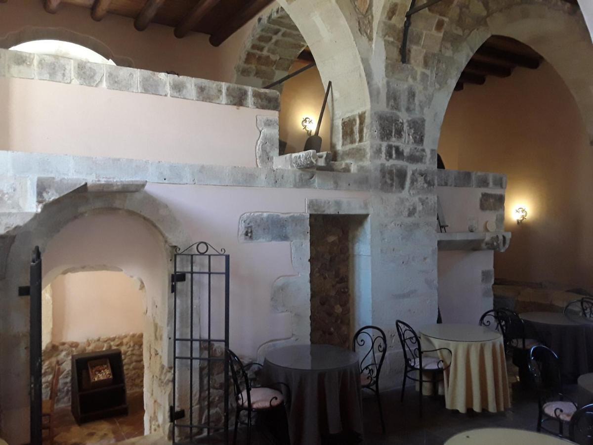 קאסיבילה Hotel Lady Lusya מראה חיצוני תמונה